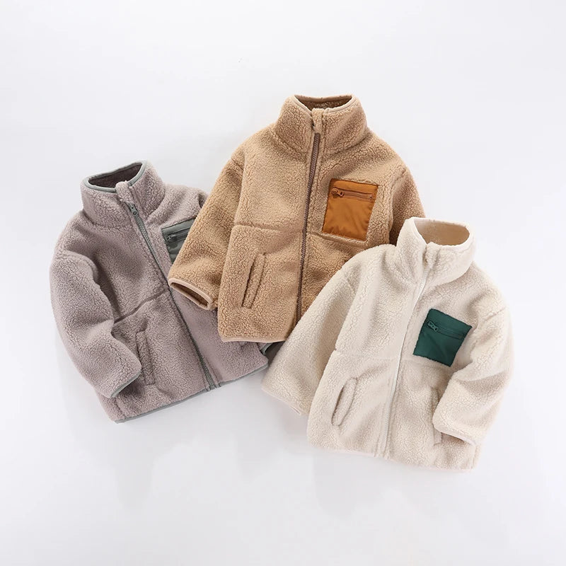 The Outdoor Essential Fleece