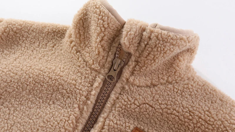 The Outdoor Essential Fleece