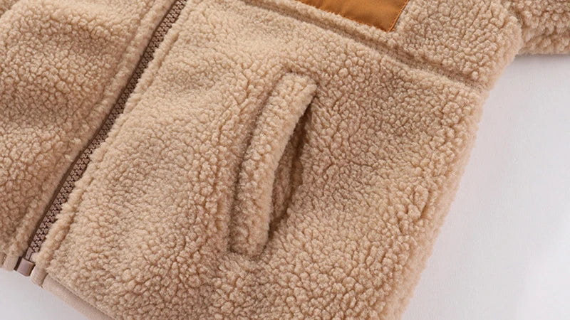 The Outdoor Essential Fleece